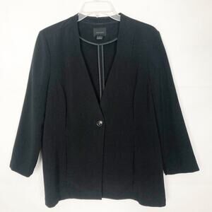 August 1 Eight 3/4 Sleeve Black Blazer Jacket